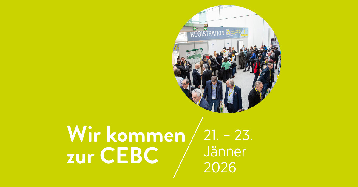 Gruppe von Teilnehmenden am Registrierungsbereich bei der CEBC-Veranstaltung; Datum 21.–23. Jänner 2026.